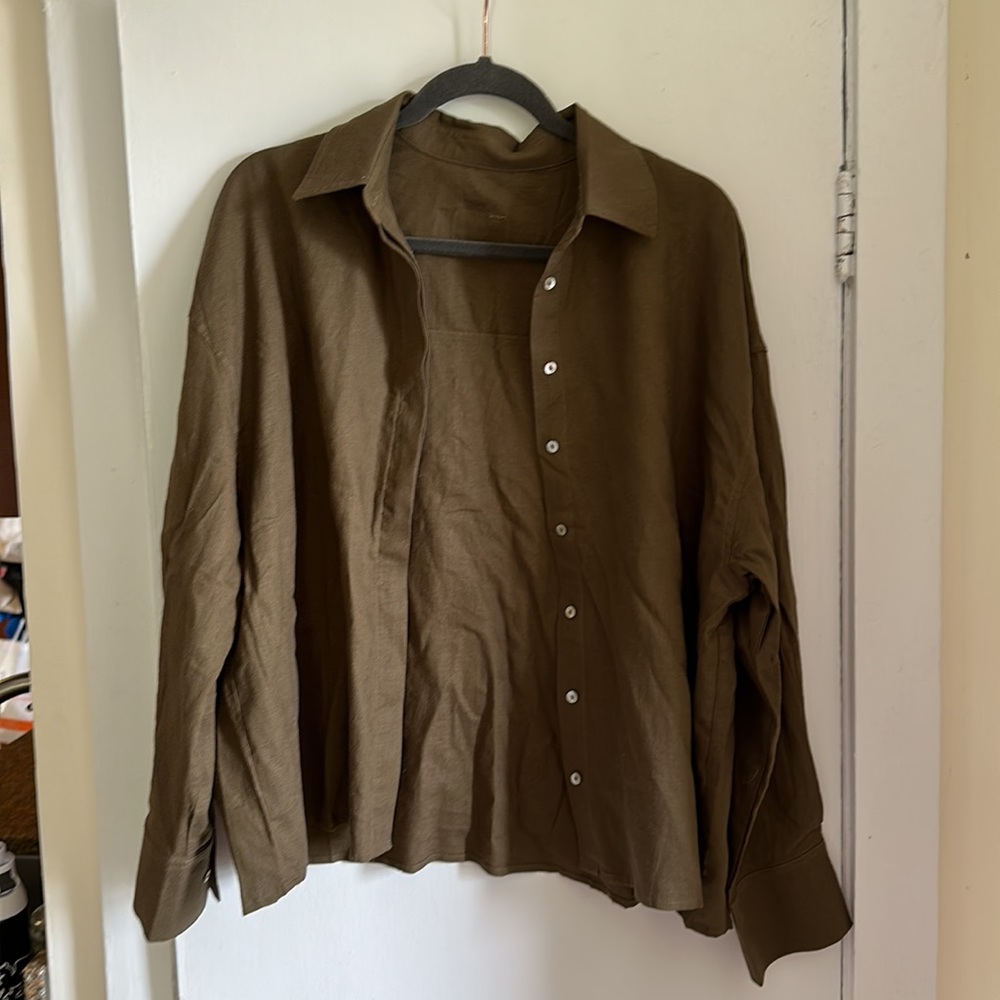 Daily Drills Linen Button down